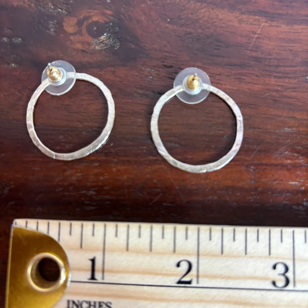 Hammered Silver Tone Round Hoop Earrings Textured Minimalist Post‎ Back 1 Inch